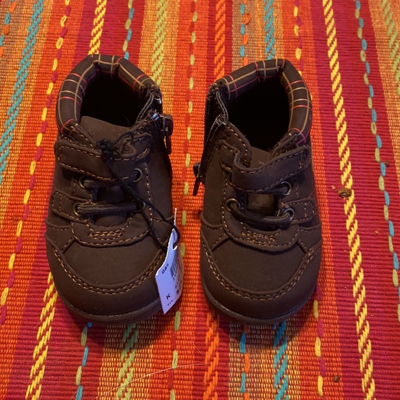 Sesame Street Elmo Shoes - Picture 2 of 6